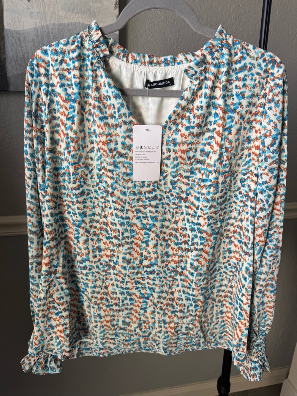 Women's Blue & Tan Print Long-Sleeve Blouse